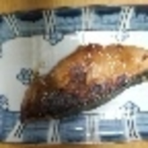 調味料の比率も覚えやすい♪基本のブリの照り焼き